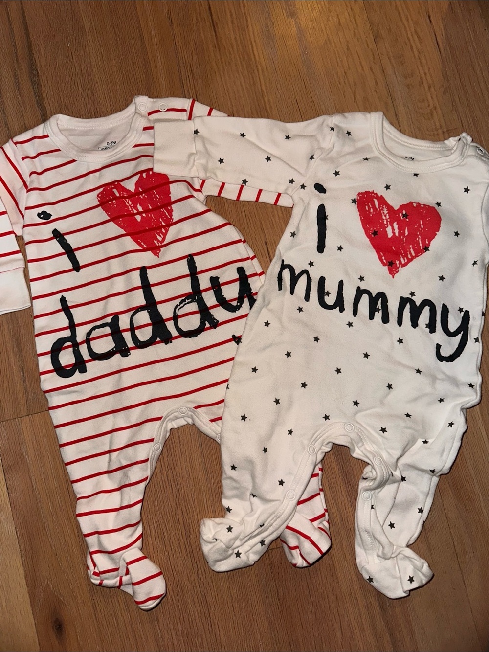White and Red 'I ♥ Mommy / I ♥ Daddy' Baby One-Piece Rompers COTTON